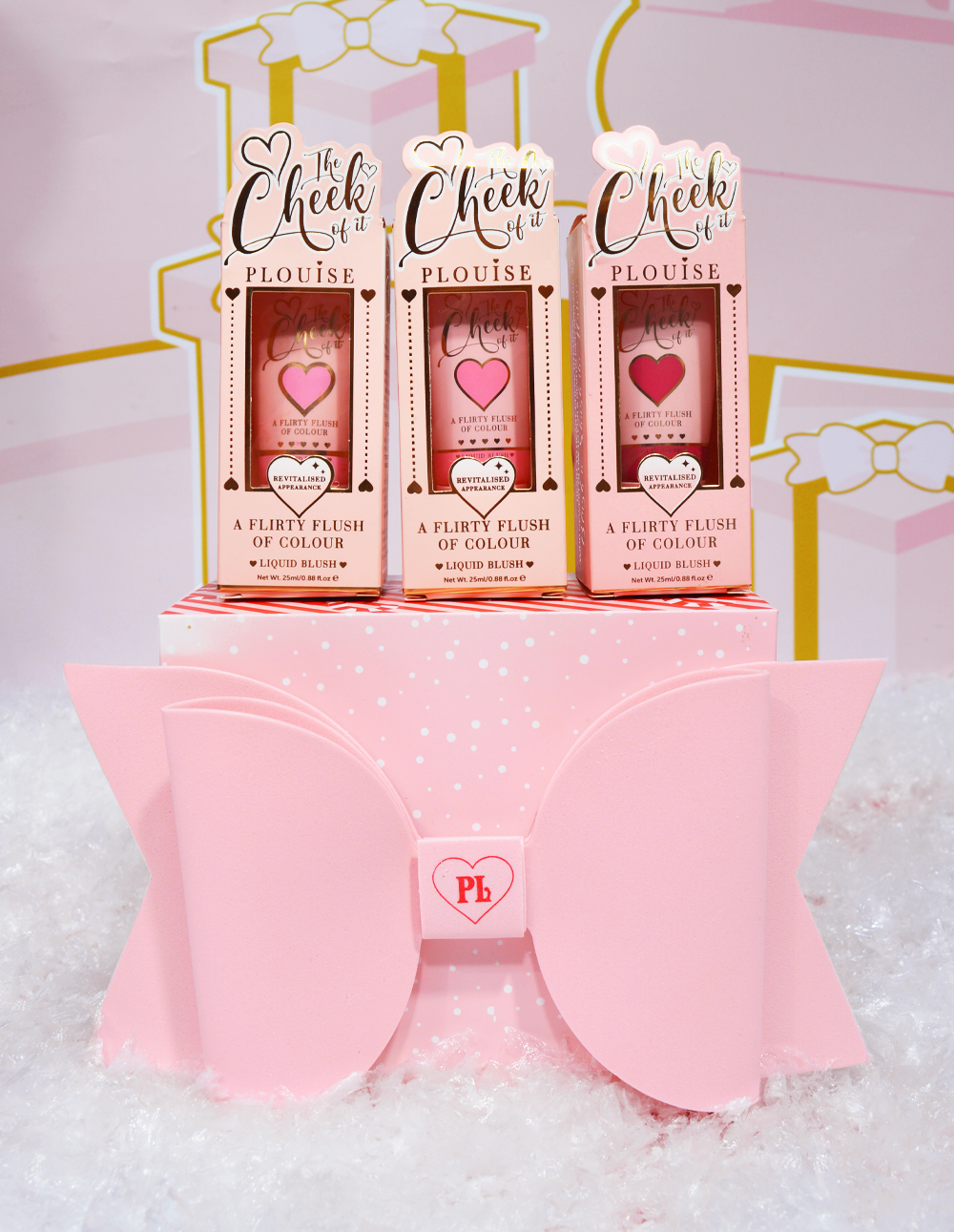 Caja de regalo con lazo rosa