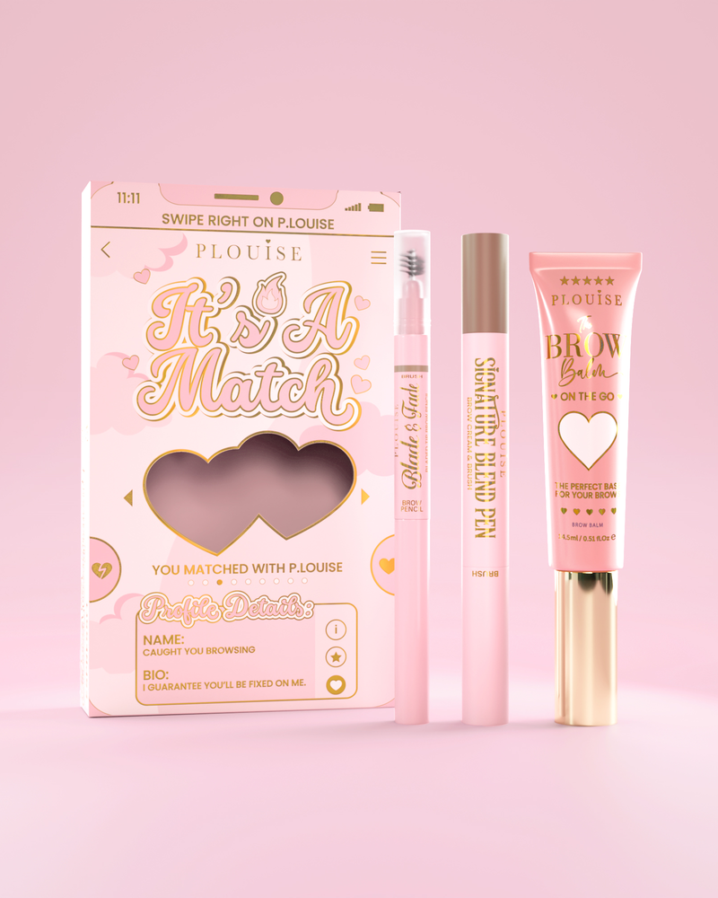 Det er A Match kosmetiske øjenbrynssæt inklusive P.Louise Signature Blend Pen, Blade & Fade Brow Pencil og Brow Balm, pakket i æsker med lyserøde og guldtemaer med hjertemotiver.