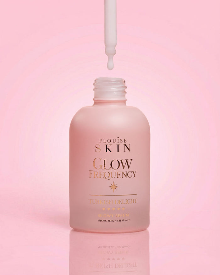 P.Louise Glow Frequency Glowy Serum Turkish Delight flaske